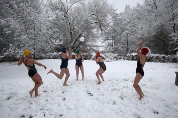 January snowball fight Â© Ruth Corney