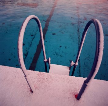 A chilly descent Â© Ruth Corney
