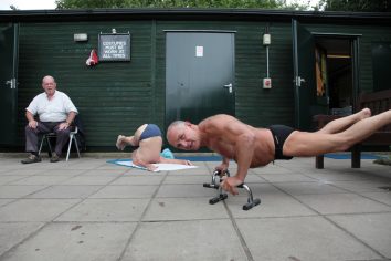 Work out 'en plein air' Â© Ruth Corney
